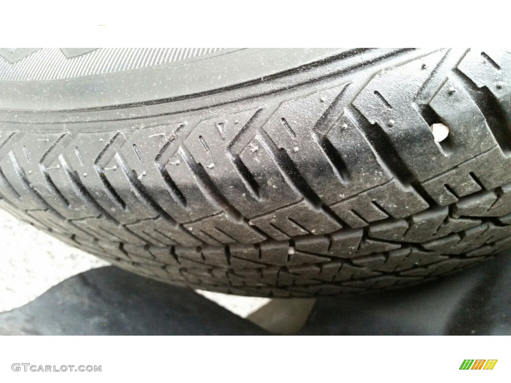 2014 Cruze LS - Tungsten Metallic / Jet Black/Medium Titanium photo #20