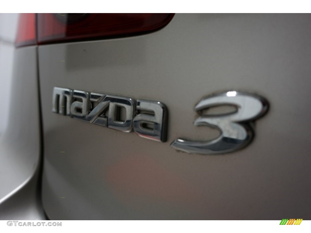2005 MAZDA3 i Sedan - Shimmering Sand Metallic / Black photo #91