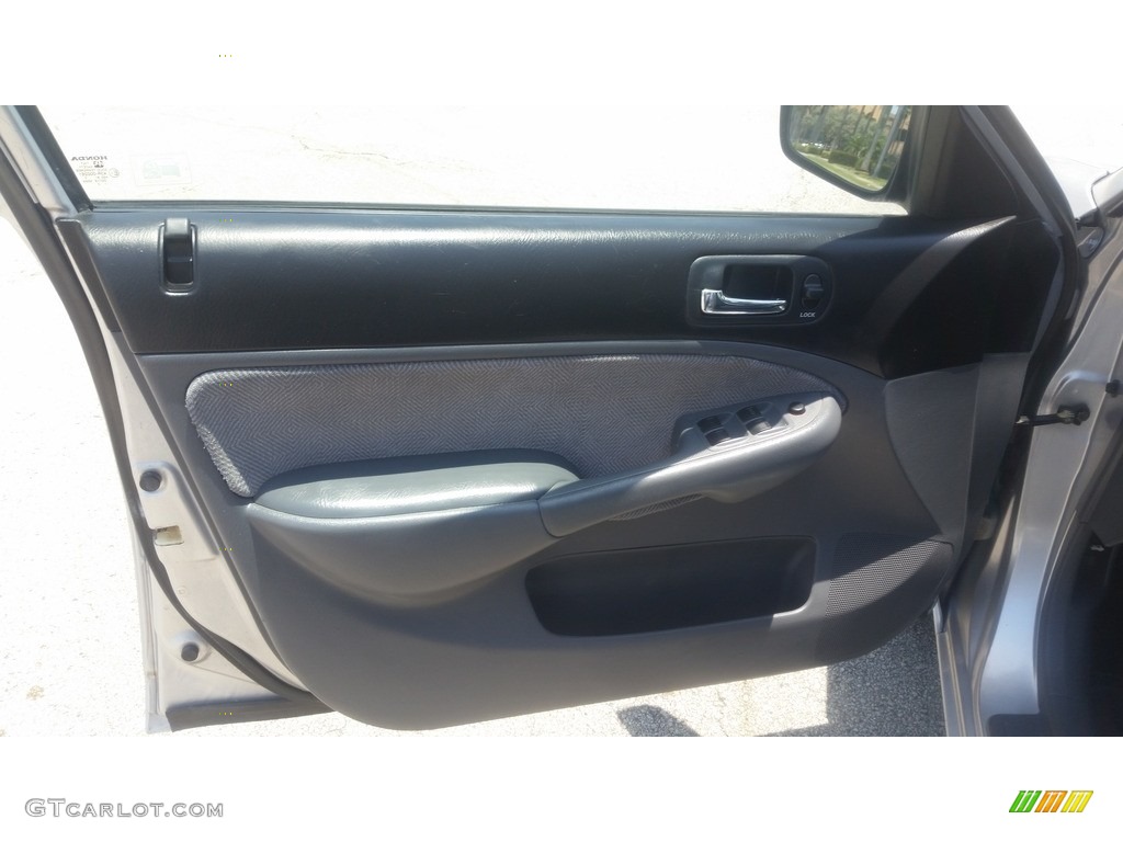 2002 Civic LX Sedan - Titanium Metallic / Gray photo #11
