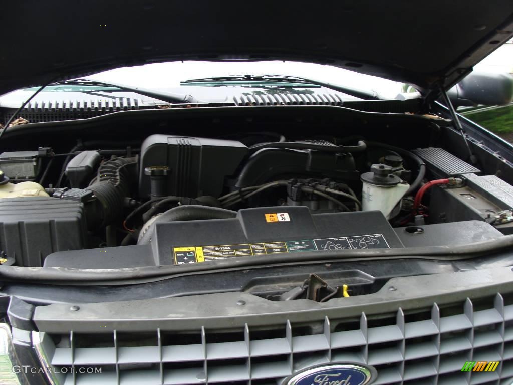 2002 Explorer XLT 4x4 - Black Clearcoat / Graphite photo #15