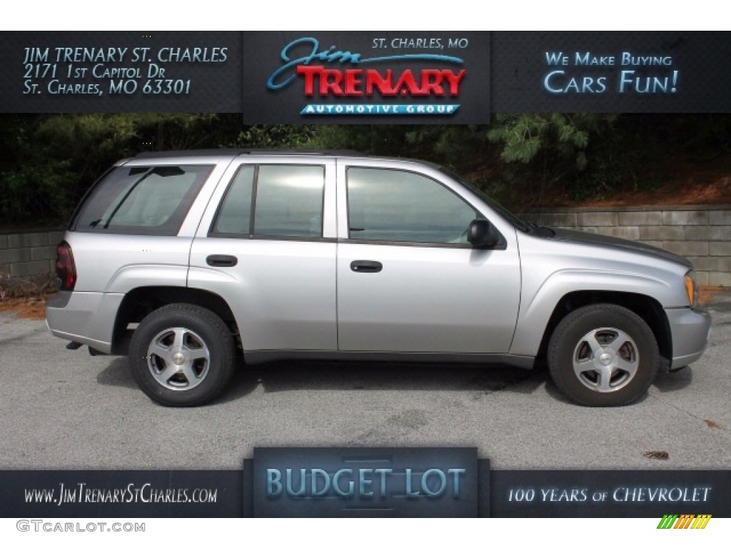 2004 TrailBlazer LS - Silverstone Metallic / Dark Pewter photo #1