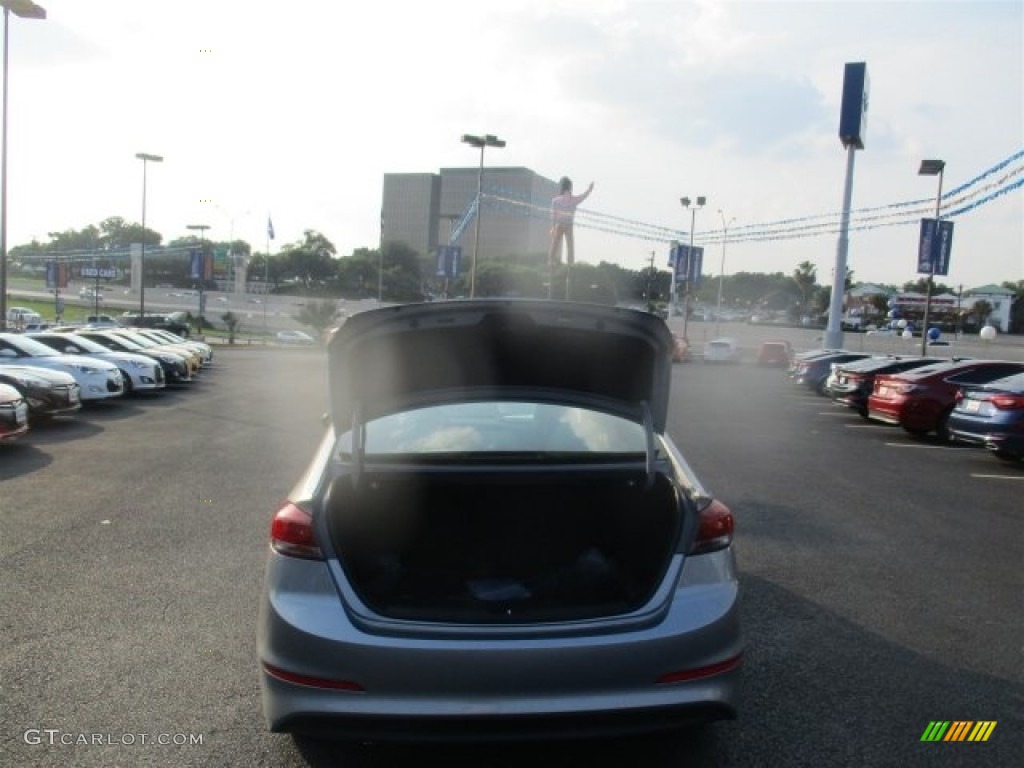 2017 Elantra SE - Gray / Gray photo #4