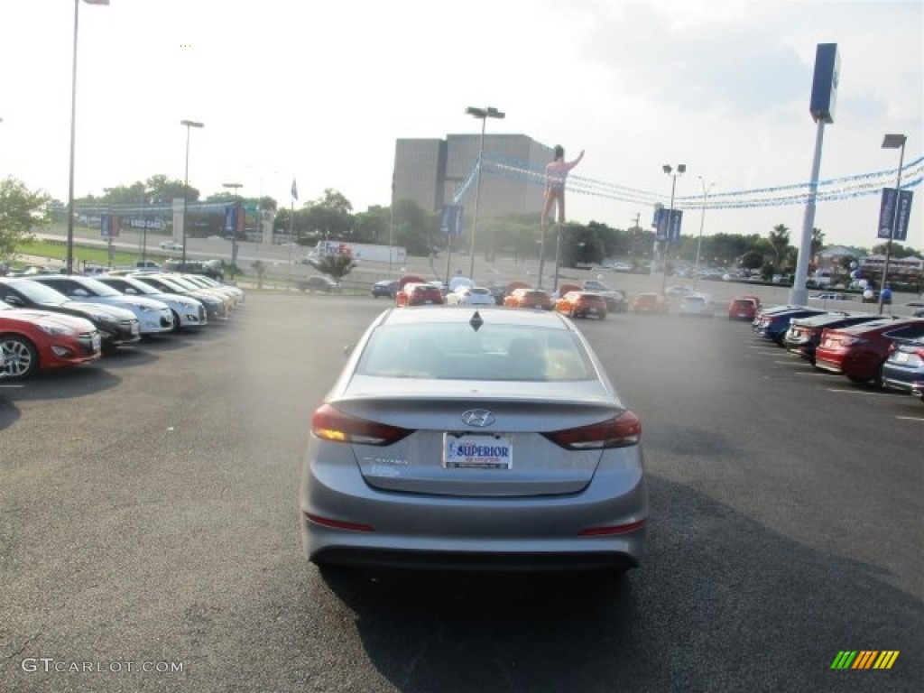 2017 Elantra SE - Gray / Gray photo #7