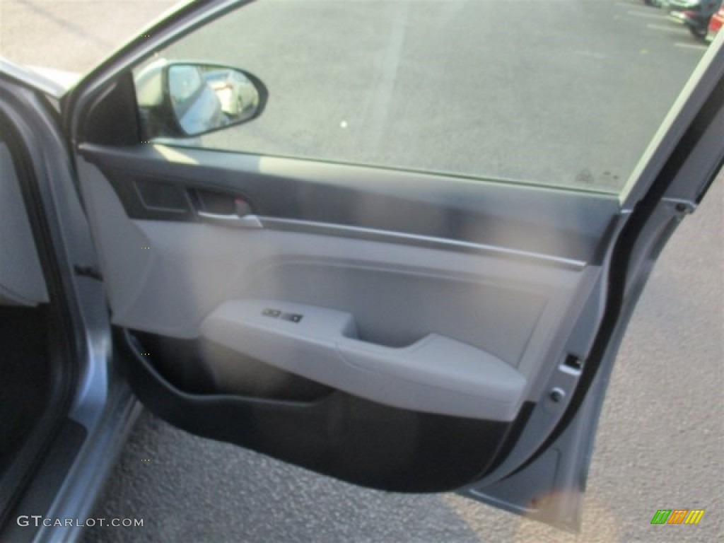 2017 Elantra SE - Gray / Gray photo #11