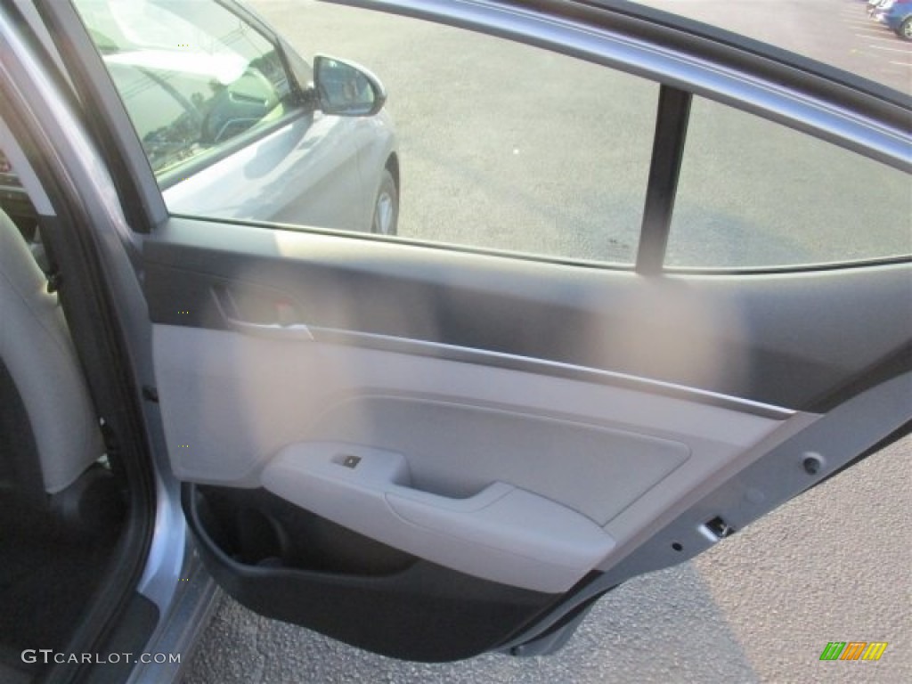 2017 Elantra SE - Gray / Gray photo #13