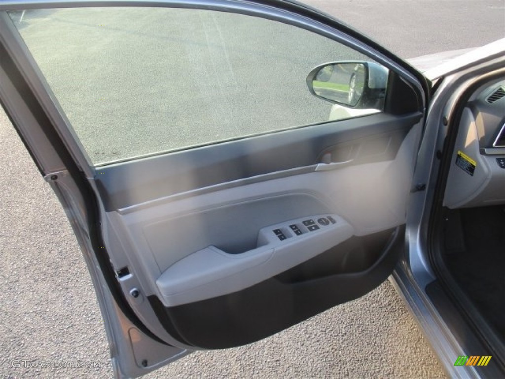 2017 Elantra SE - Gray / Gray photo #17