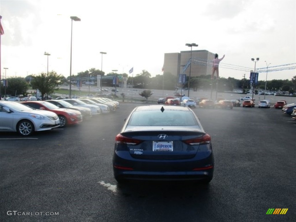 2017 Elantra SE - Lakeside Blue / Gray photo #5