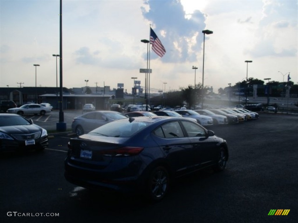 2017 Elantra SE - Lakeside Blue / Gray photo #7