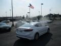 White - Elantra SE Photo No. 7