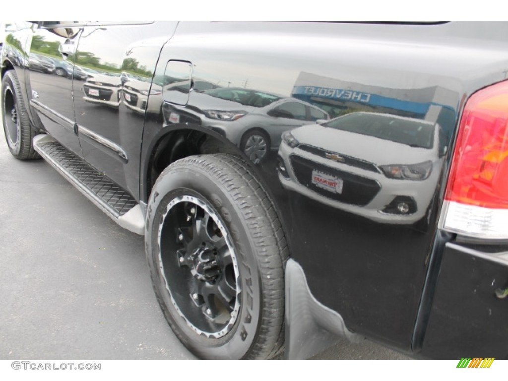 2006 Armada LE 4x4 - Galaxy Black / Sand Beige photo #4