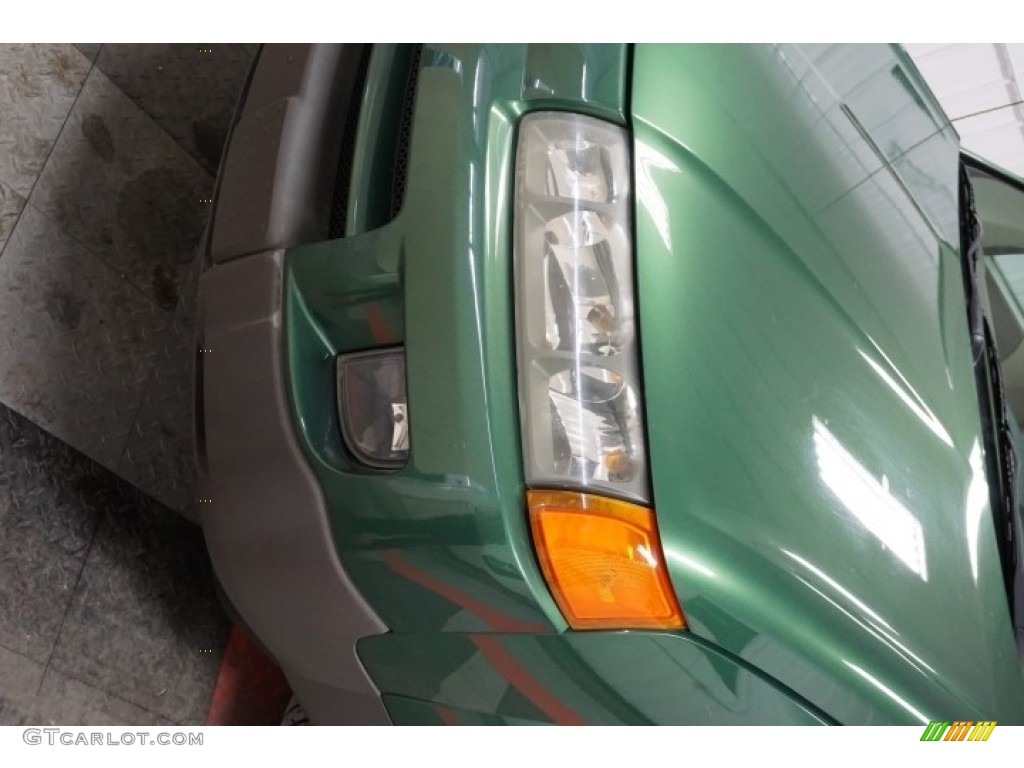 2003 VUE V6 - Medium Green / Light Tan photo #45