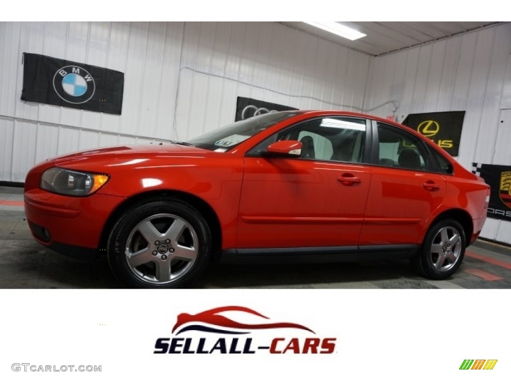 Passion Red Volvo S40