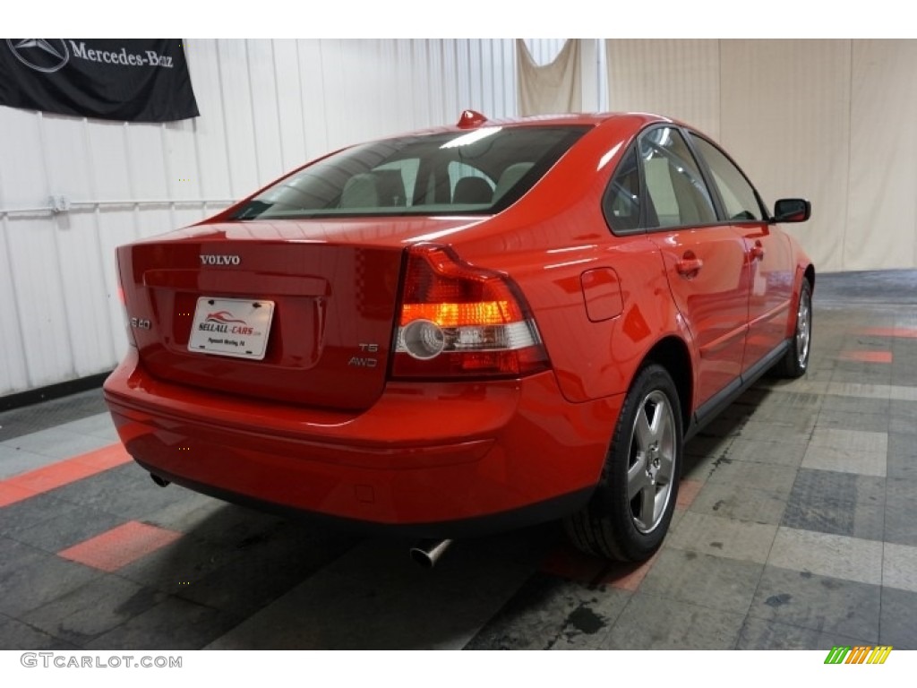 2005 S40 T5 AWD - Passion Red / Off Black photo #8