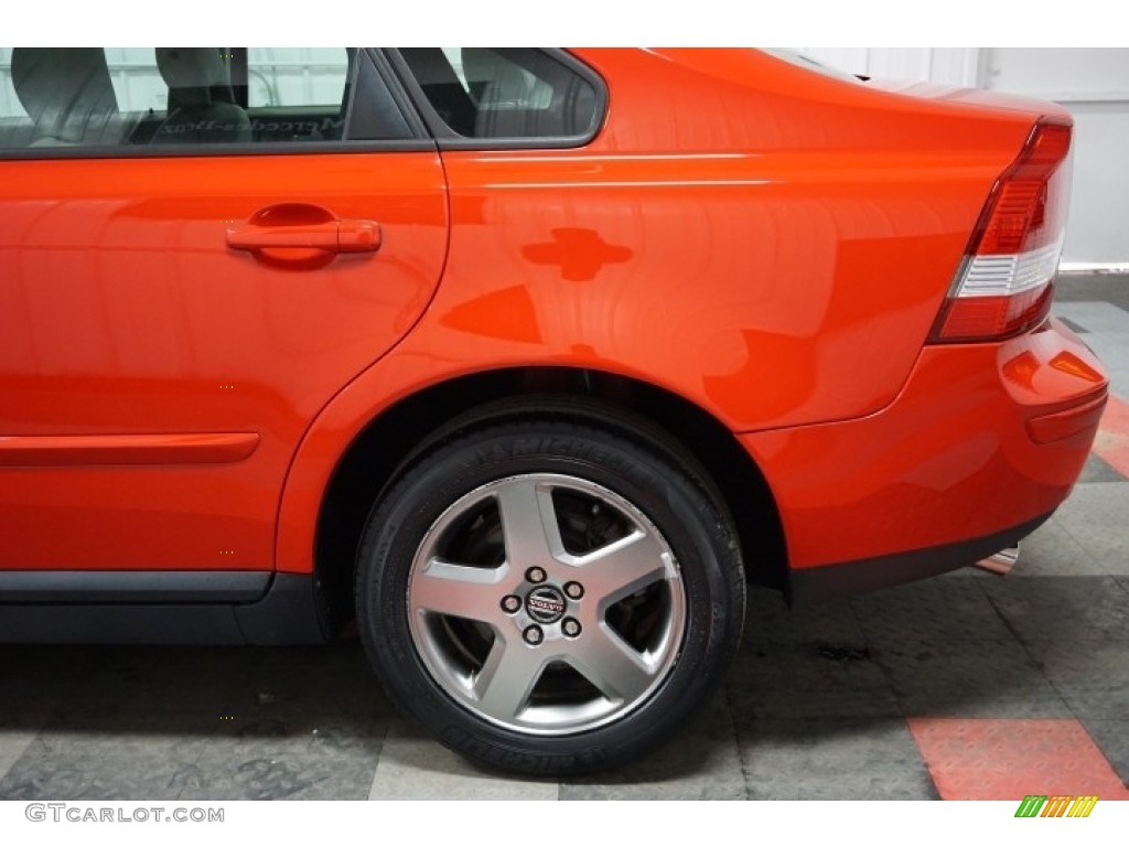 2005 S40 T5 AWD - Passion Red / Off Black photo #69