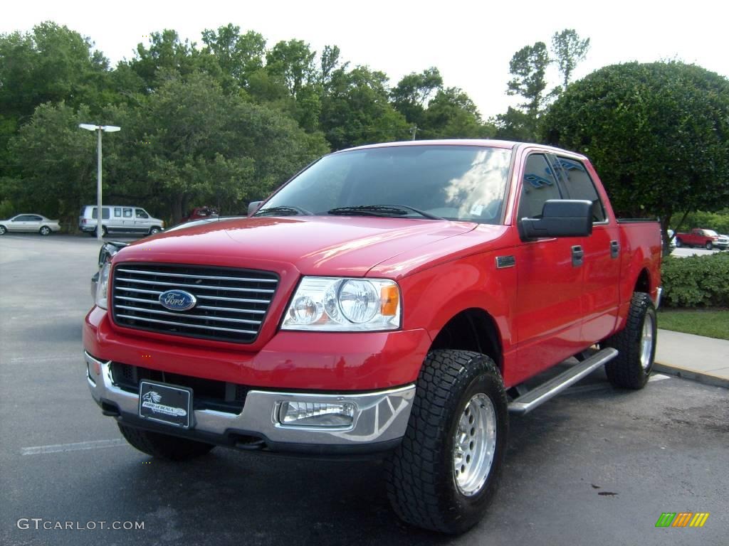 2004 F150 XLT SuperCrew 4x4 - Bright Red / Dark Flint photo #7