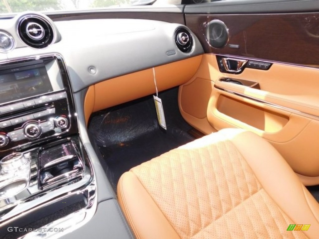 2016 Jaguar XJ Supercharged Front Seat Photos