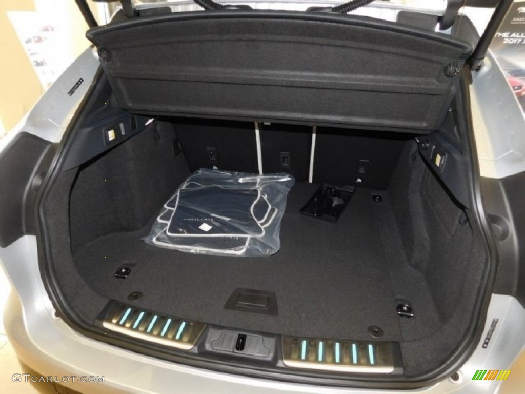 2017 Jaguar F-PACE 35t AWD First Edition Trunk Photo #113007367