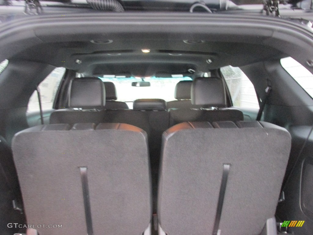 2016 Explorer XLT - Shadow Black / Ebony Black photo #16