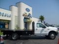 2004 Oxford White Ford F550 Super Duty XL Regular Cab 4x4 Chassis Stake Truck  photo #2