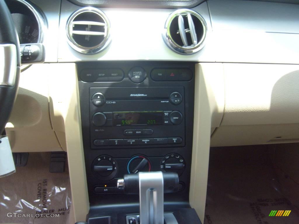 2005 Mustang GT Premium Coupe - Black / Medium Parchment photo #22