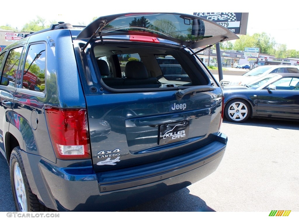 2007 Grand Cherokee Laredo 4x4 - Steel Blue Metallic / Medium Slate Gray photo #27