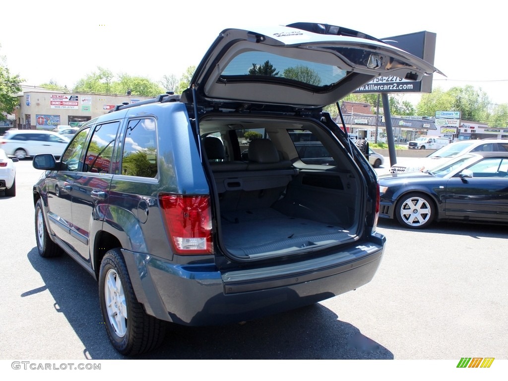 2007 Grand Cherokee Laredo 4x4 - Steel Blue Metallic / Medium Slate Gray photo #28