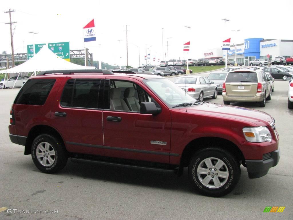 2006 Explorer XLS 4x4 - Redfire Metallic / Stone photo #7