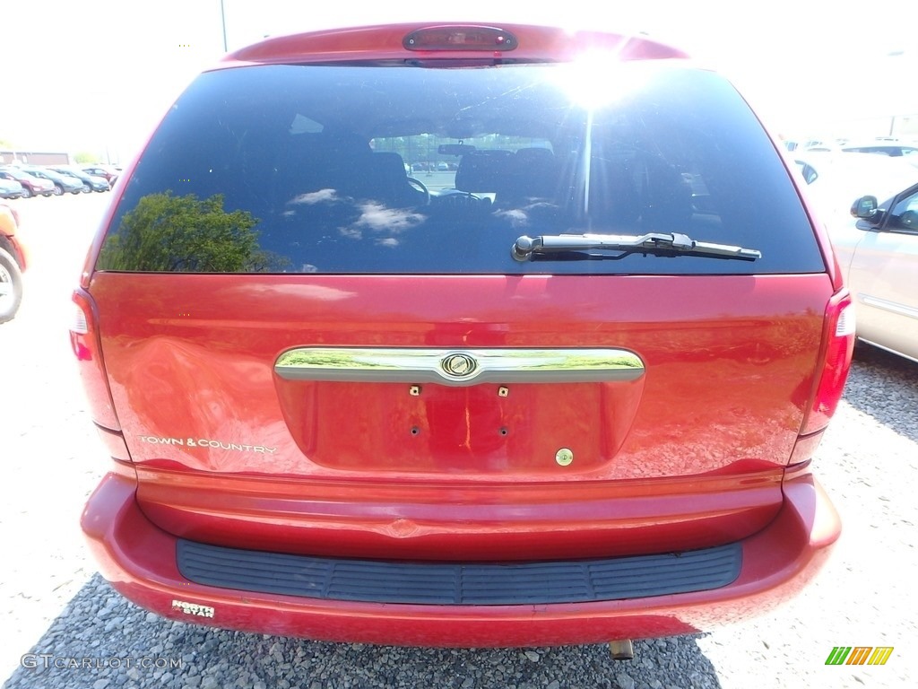 2004 Town & Country LX - Inferno Red Tinted Pearlcoat / Medium Slate Gray photo #3