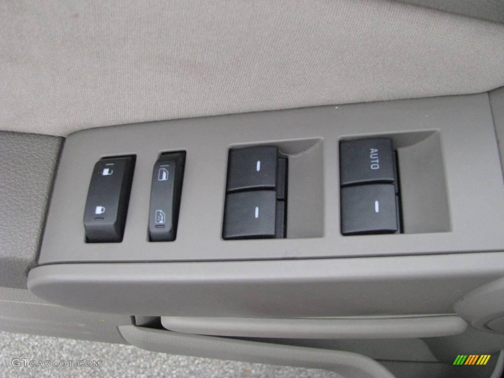 2006 Explorer XLS 4x4 - Redfire Metallic / Stone photo #18
