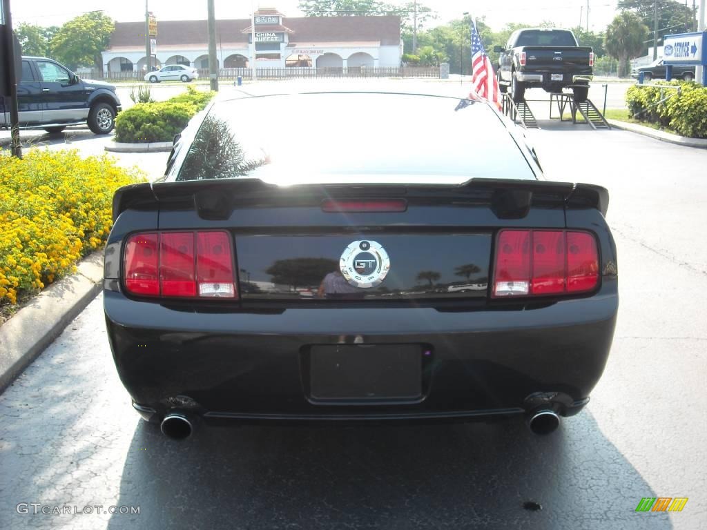 2007 Mustang GT Premium Coupe - Black / Black/Red photo #4