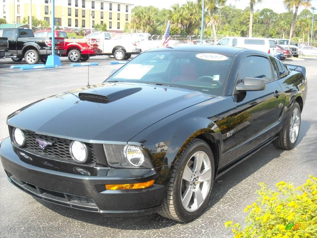 2007 Mustang GT Premium Coupe - Black / Black/Red photo #15