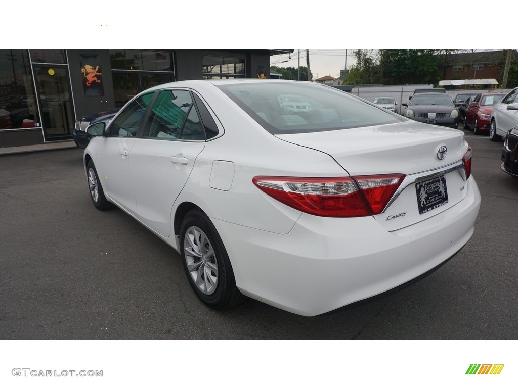 2015 Camry LE - Super White / Almond photo #3