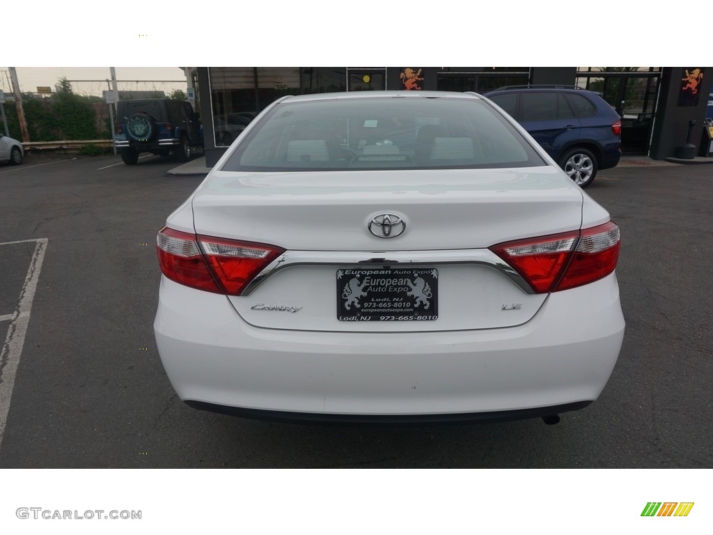 2015 Camry LE - Super White / Almond photo #7