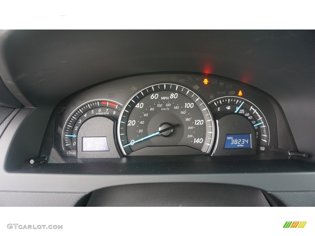 2015 Camry LE - Super White / Almond photo #16