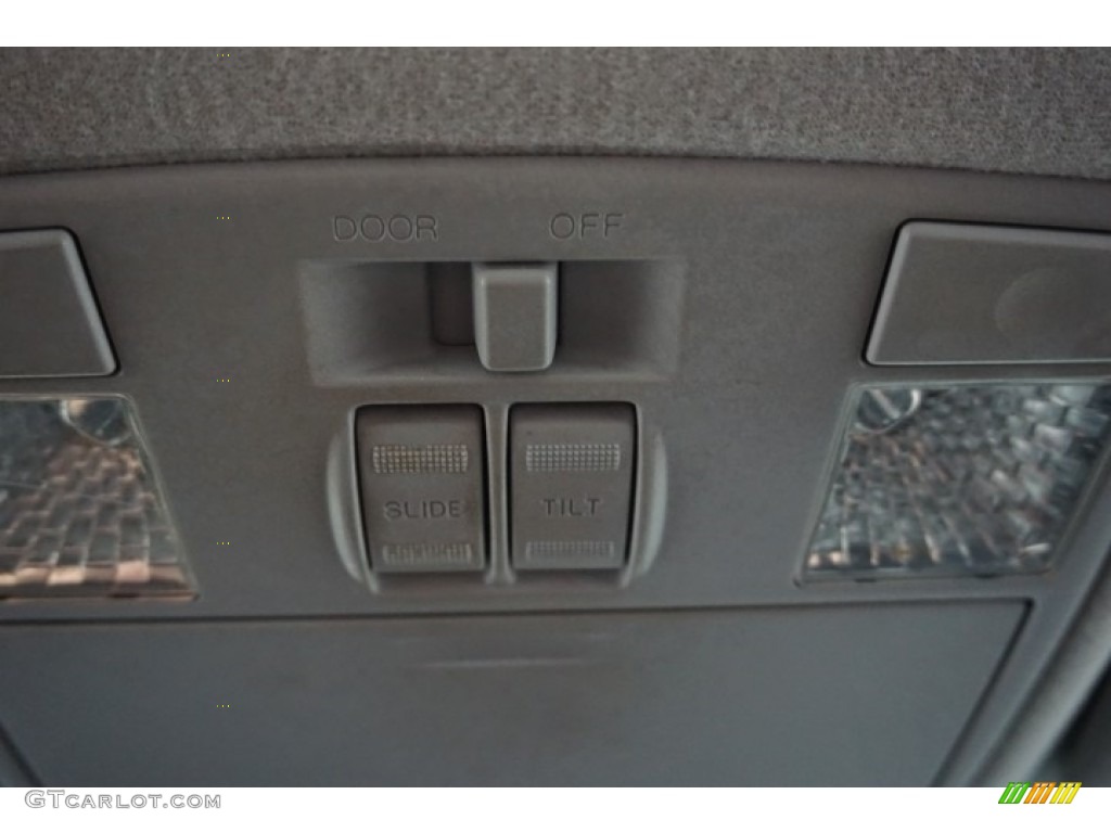 2004 MAZDA6 s Sedan - Performance White / Black photo #44