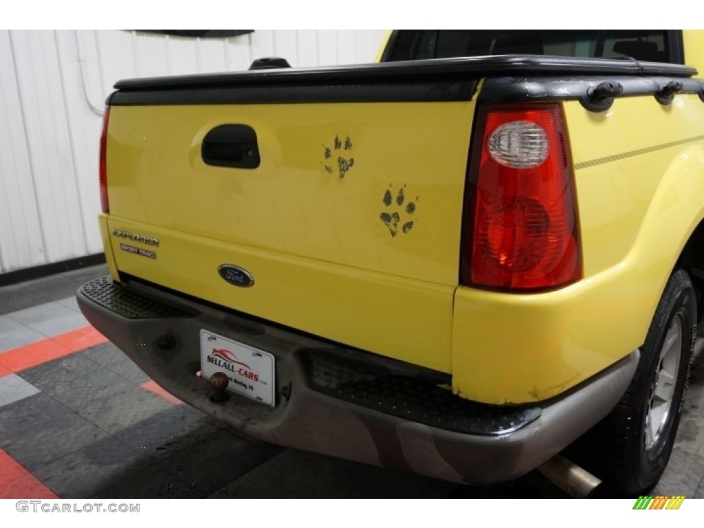 2002 Explorer Sport Trac 4x4 - Zinc Yellow / Dark Graphite photo #72