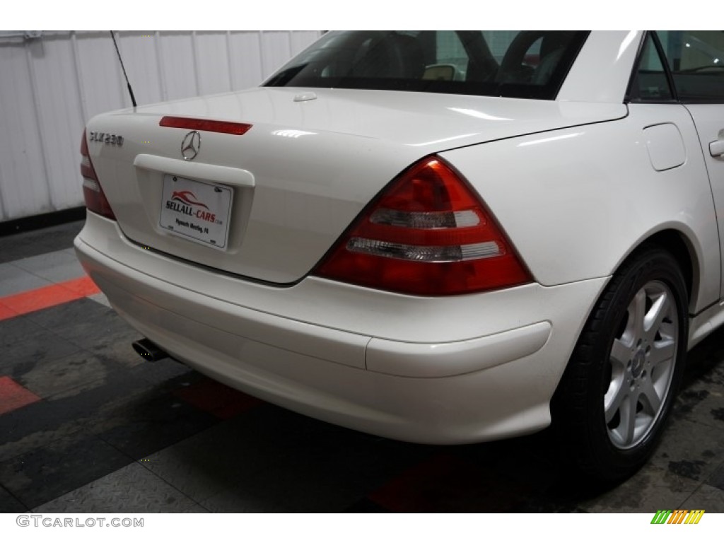 2003 SLK 230 Kompressor Roadster - Alabaster White / Charcoal photo #57