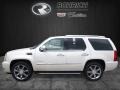 White Diamond Tricoat - Escalade Luxury AWD Photo No. 4