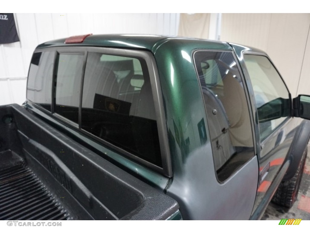 2001 S10 ZR2 Extended Cab 4x4 - Forest Green Metallic / Graphite photo #78