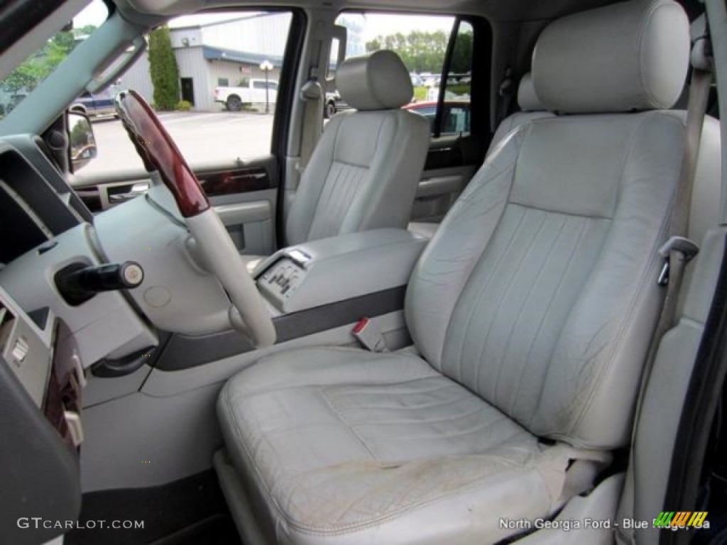 2004 Navigator Luxury 4x4 - True Blue Metallic / Light Parchment photo #11
