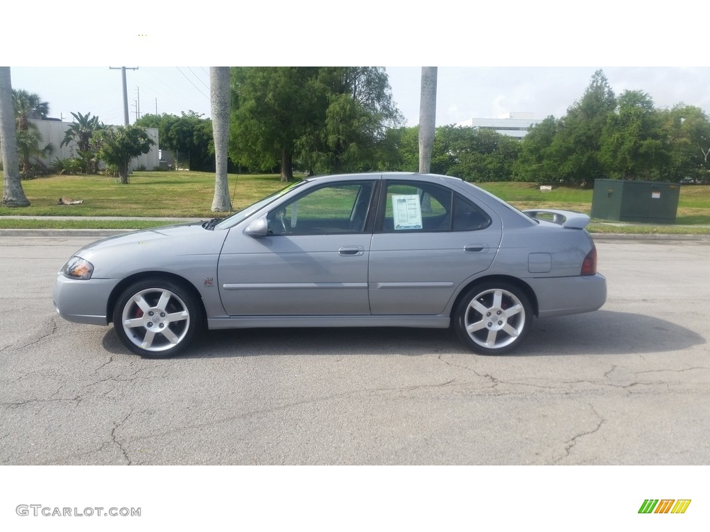 2004 Sentra SE-R Spec V - Molten Silver / Charcoal photo #2