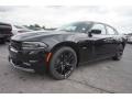 Pitch Black - Charger R/T Photo No. 1