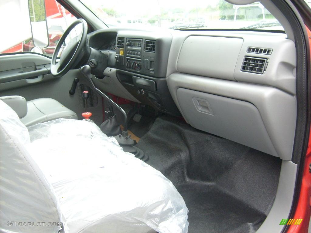 2008 F650 Super Duty XLT Regular Cab Chassis Dump Truck - Red / Medium Flint photo #15