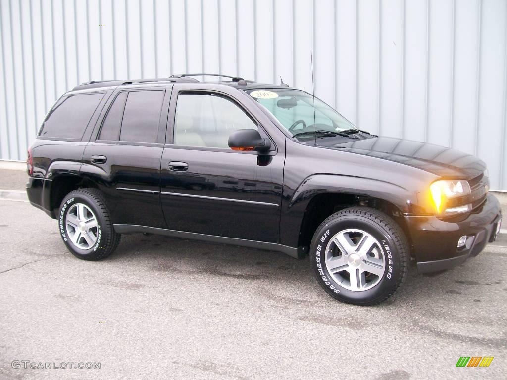 Black Chevrolet TrailBlazer