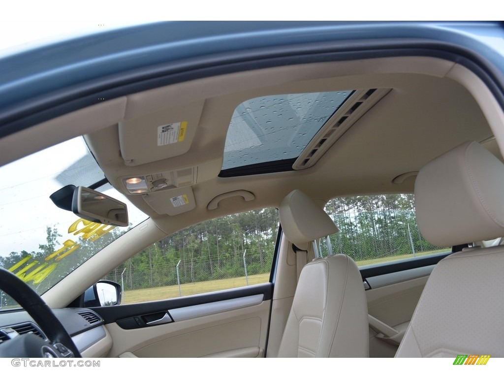 2013 Passat 2.5L SE - Glacier Blue Metallic / Cornsilk Beige photo #9