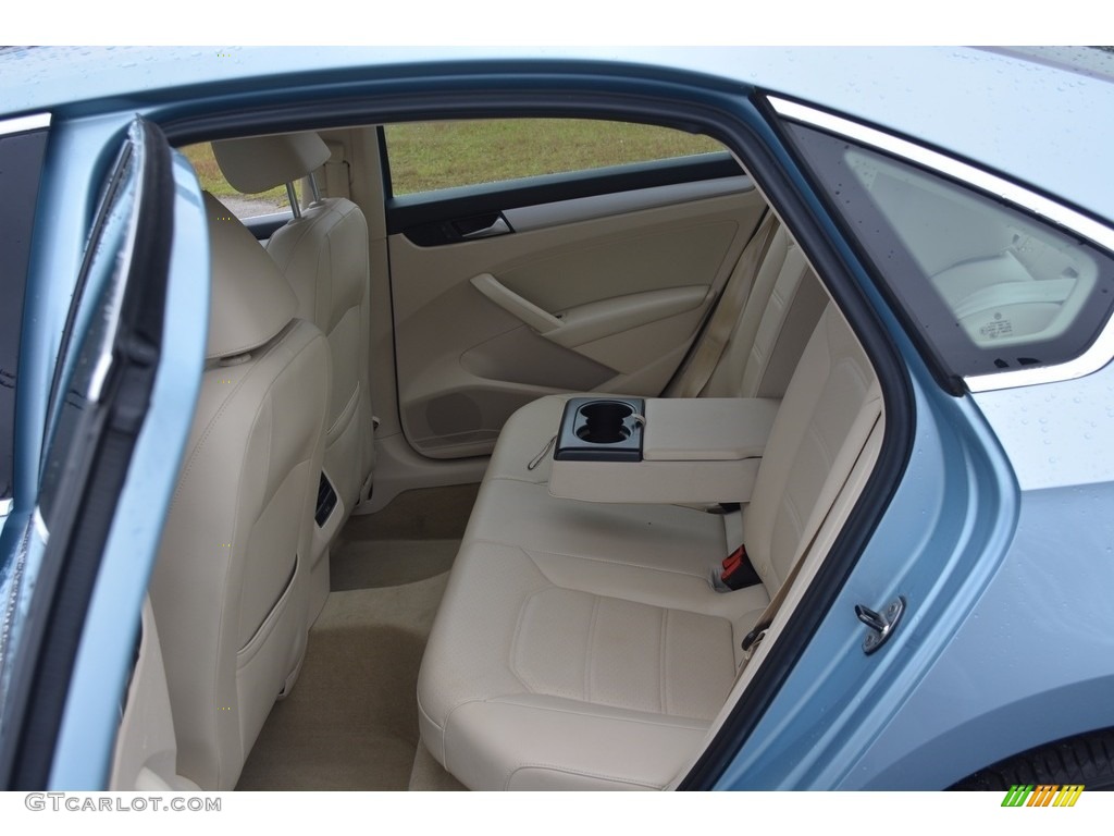 2013 Passat 2.5L SE - Glacier Blue Metallic / Cornsilk Beige photo #20