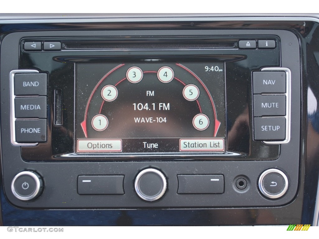 2013 Passat 2.5L SE - Glacier Blue Metallic / Cornsilk Beige photo #33