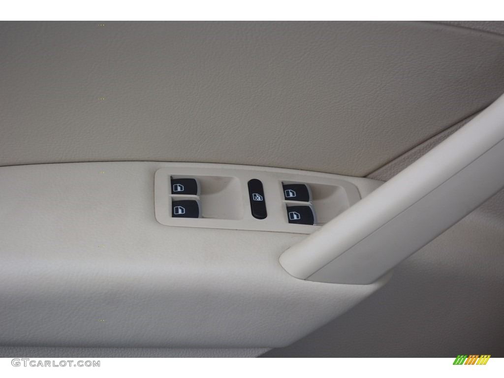 2013 Passat 2.5L SE - Glacier Blue Metallic / Cornsilk Beige photo #43