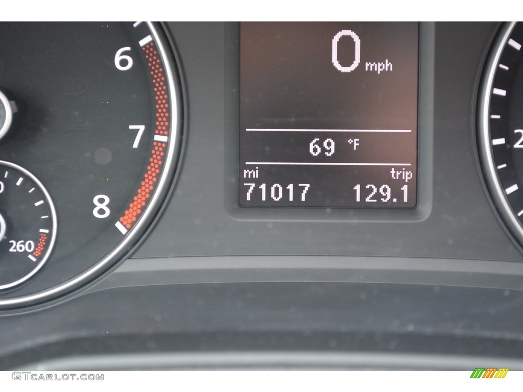 2013 Passat 2.5L SE - Glacier Blue Metallic / Cornsilk Beige photo #45
