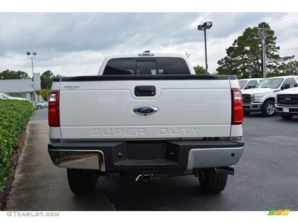 2016 F350 Super Duty Lariat Crew Cab 4x4 - White Platinum Metallic / Adobe photo #3